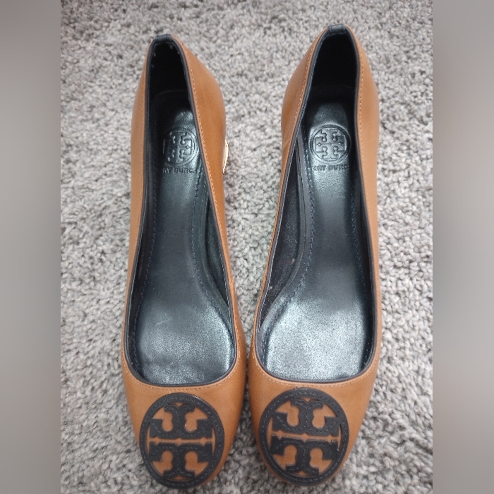 Tory Burch Tan Heels with Black Emblem
